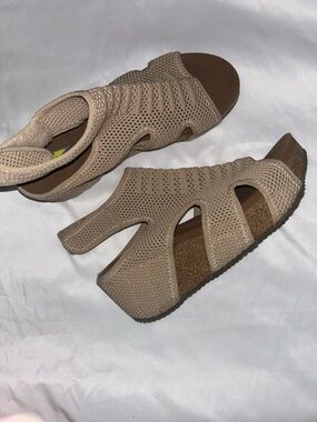 Volatile Taupe Knit Slingback Sandals